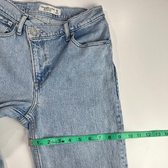 Abercrombie & Fitch The‎ 90s Straight Ultra High Rise Crossover Waist 26/2Short - Picture 9 of 14